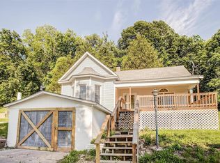 387 N Washington Rd, Hamburg, IL 62045