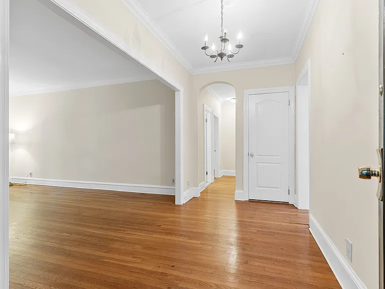 315 Tappan St #1 — Photo 2