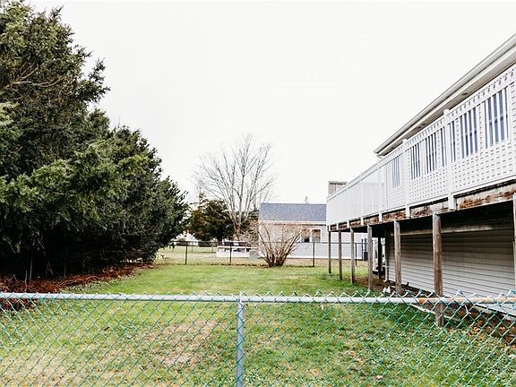 5th image of 16 Ward Ave