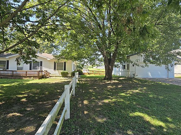 2nd image of 116 Wilson St