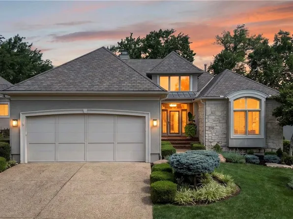 5248 W 115th Ter, Leawood, KS 66211