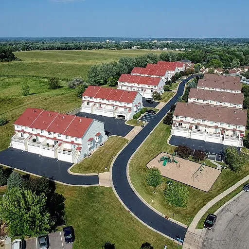 The Brittany's Apartments and Townhomes — Photo 9
