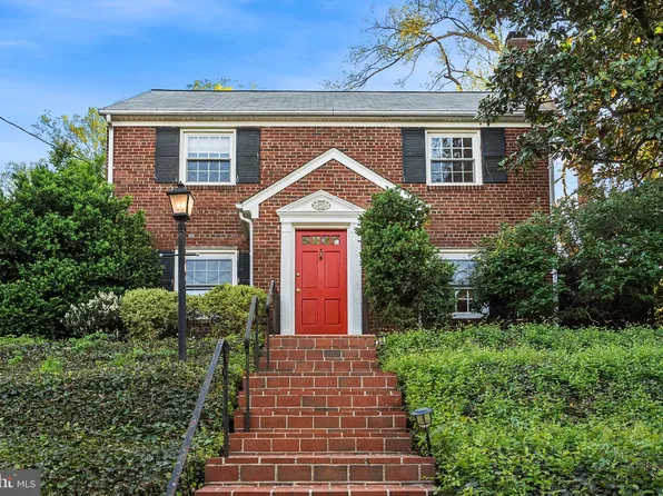 2404 King St, Alexandria, VA 22301