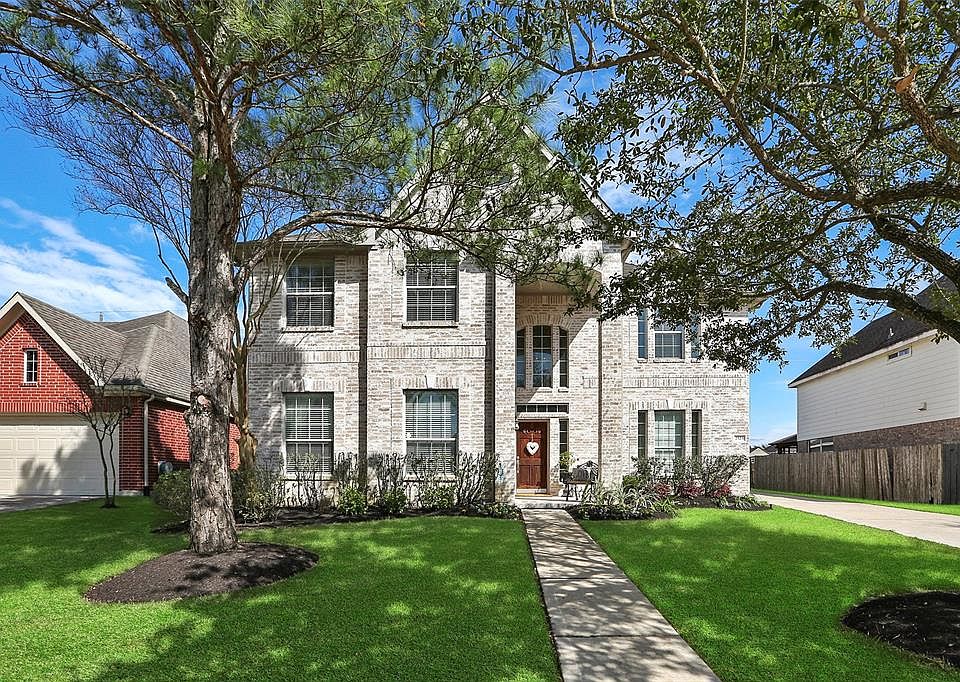 1st image of 2523 Falcon Knoll Ln