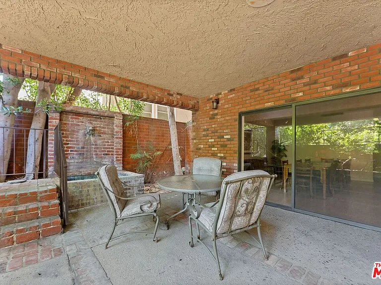 1315 Roxbury Dr #201 — Photo 31