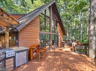 211 Crossings View Rd, Paw Paw, WV 25434