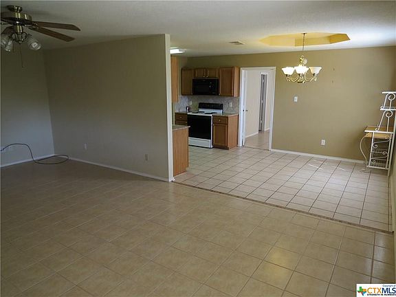4th image of 3604 Woodlake Dr
