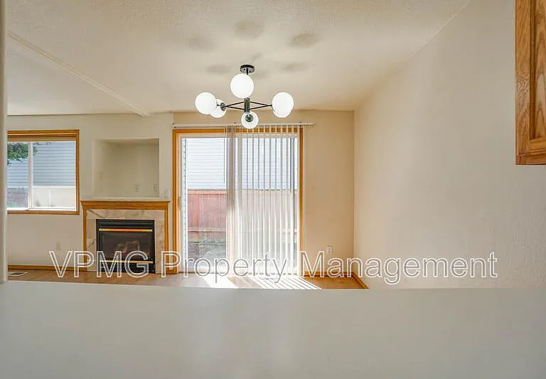 5502 NE 89th Ave — Photo 10