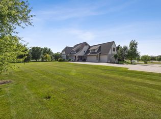 2508 Rose Creek Pkwy S, Fargo, ND