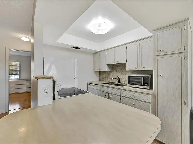 650 Pinellas Point Dr S #205 — Photo 9