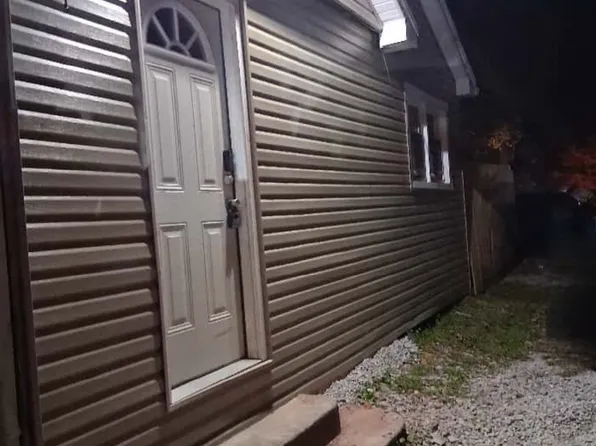 923 W 2nd St, Hopkinsville, KY 42240