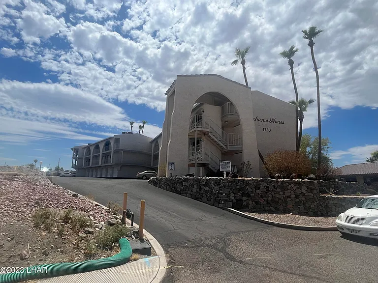 1720 Bahama Ave #B-1 — Photo 1