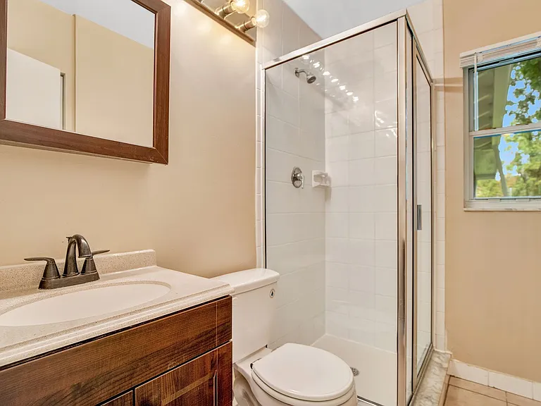 11515 Baltic St — Photo 6
