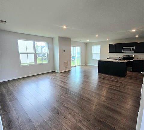 2nd image of 517 Mills Hill Way