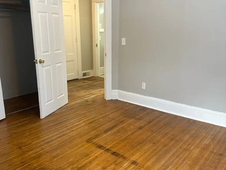 51 Alliance Ave — Photo 9