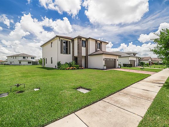 3rd image of 5206 Karlia Dr