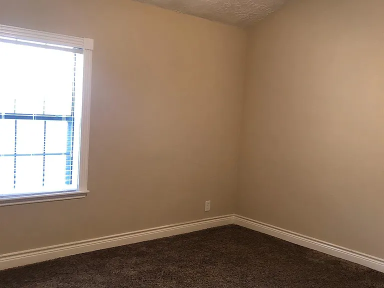 1442 Chamboard Ln — Photo 21