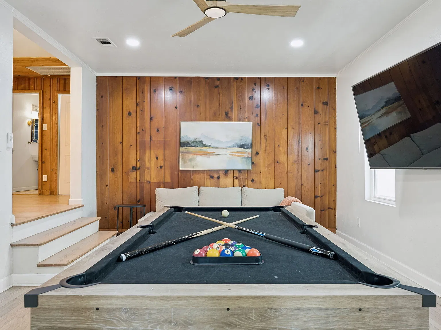 3 bed, 1360 sqft, $2,350 — Photo 1