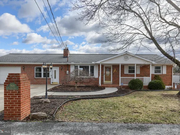 5809 Mayfair Dr, Harrisburg, PA 17112