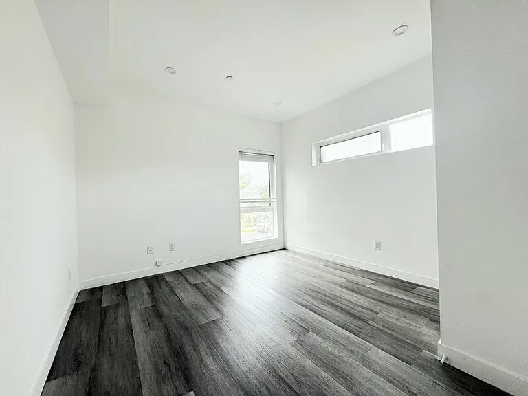 1260 Leighton Ave — Photo 28