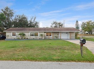 520 Charlotte Ave, Eustis, FL 32726