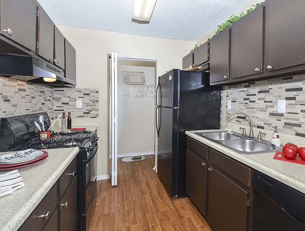 Woodland Trace Apartments — Photo 1