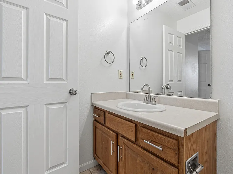 Mid-Town Apartments — Photo 49