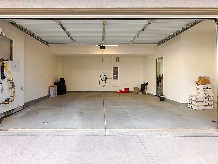 4058 E Coronado Privado — Photo 11