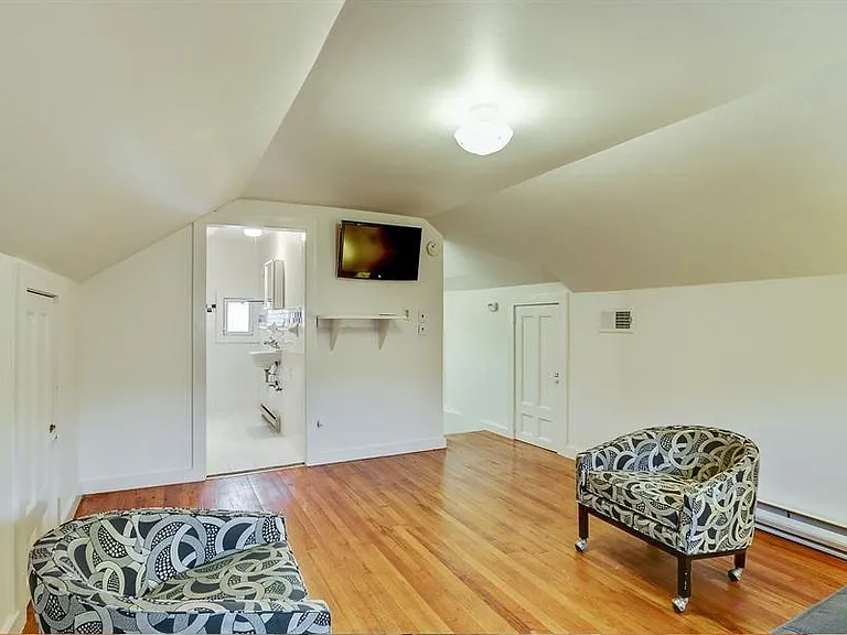 5121 Grand Ave — Photo 20