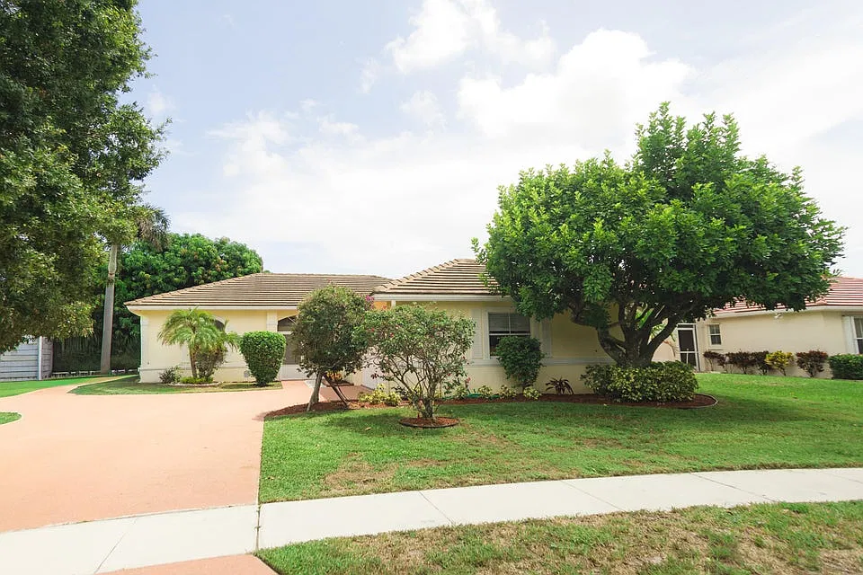 3 bed, 1750 sqft, $3,500 — Photo 1