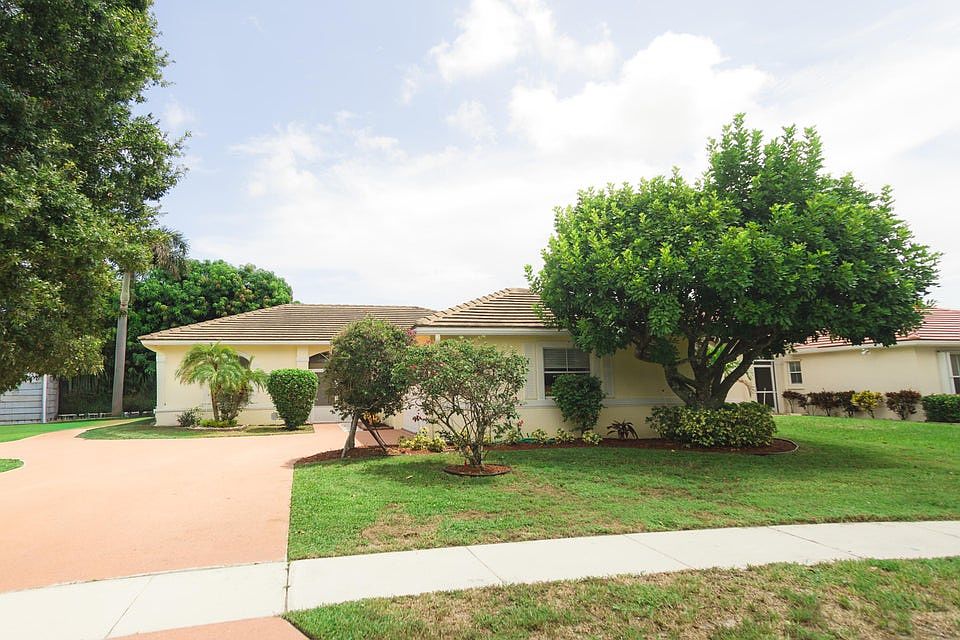 1st image of 6788 Las Colinas St
