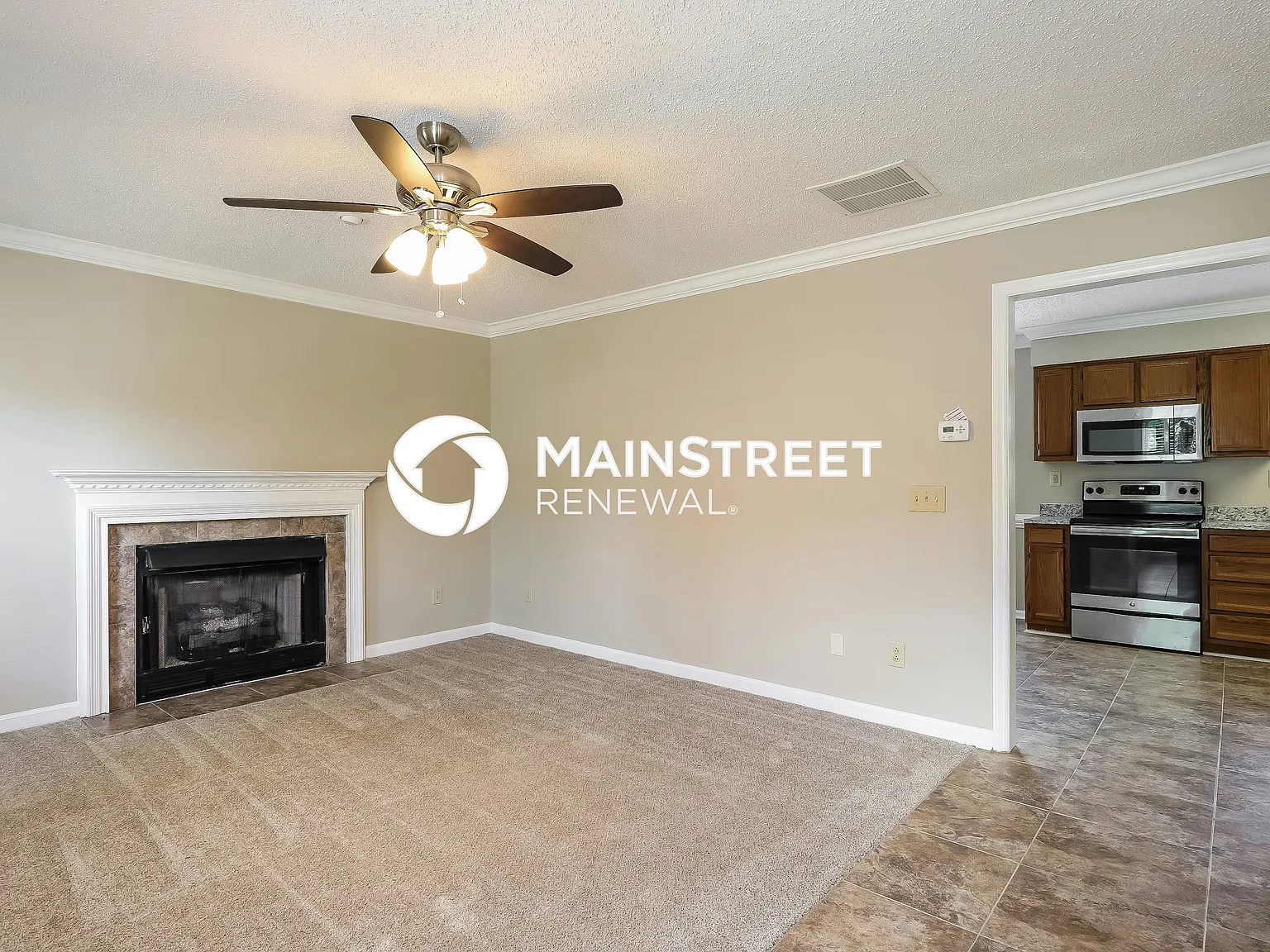 331 Brookside Ct — Photo 2