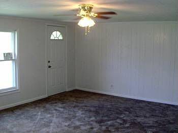 5th image of 1602 Evergreen St