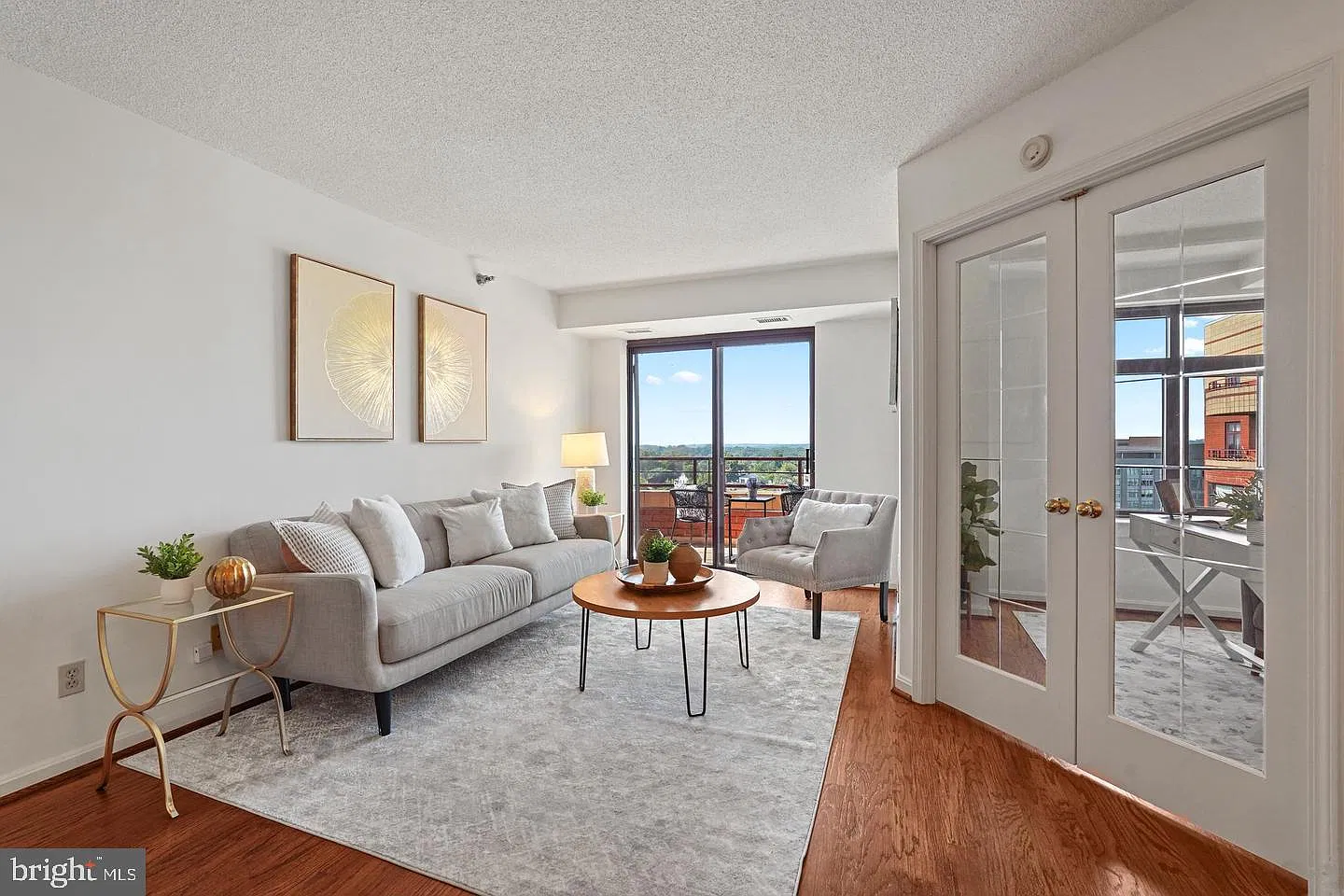 2400 Clarendon Blvd — Photo 4