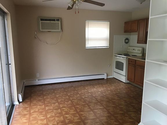 2nd image of 2600 Westwood Northern Blvd APT 2