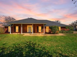 693 McLaughlin Rd, Woodway, TX 76712