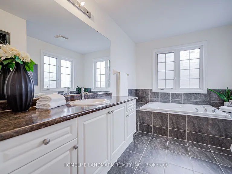 30 Garrardview St — Photo 39