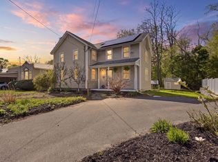 67 Milton St, Northampton, MA 01062