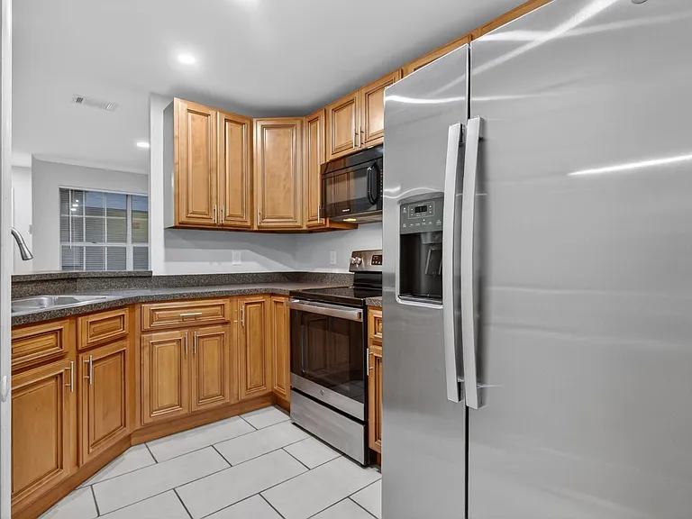 100 Ironwood Dr #133 — Photo 6