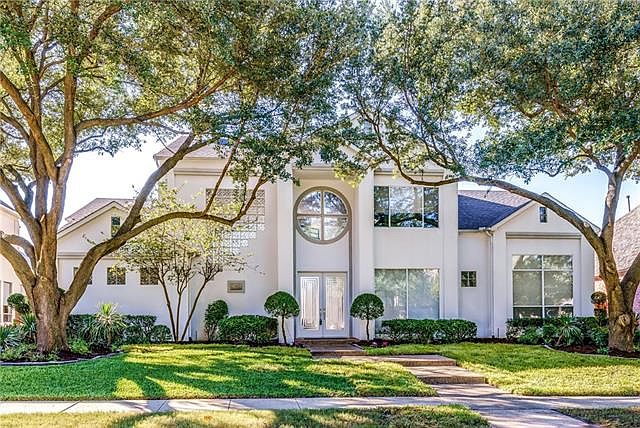 1st image of 5016 Trail Lake Dr