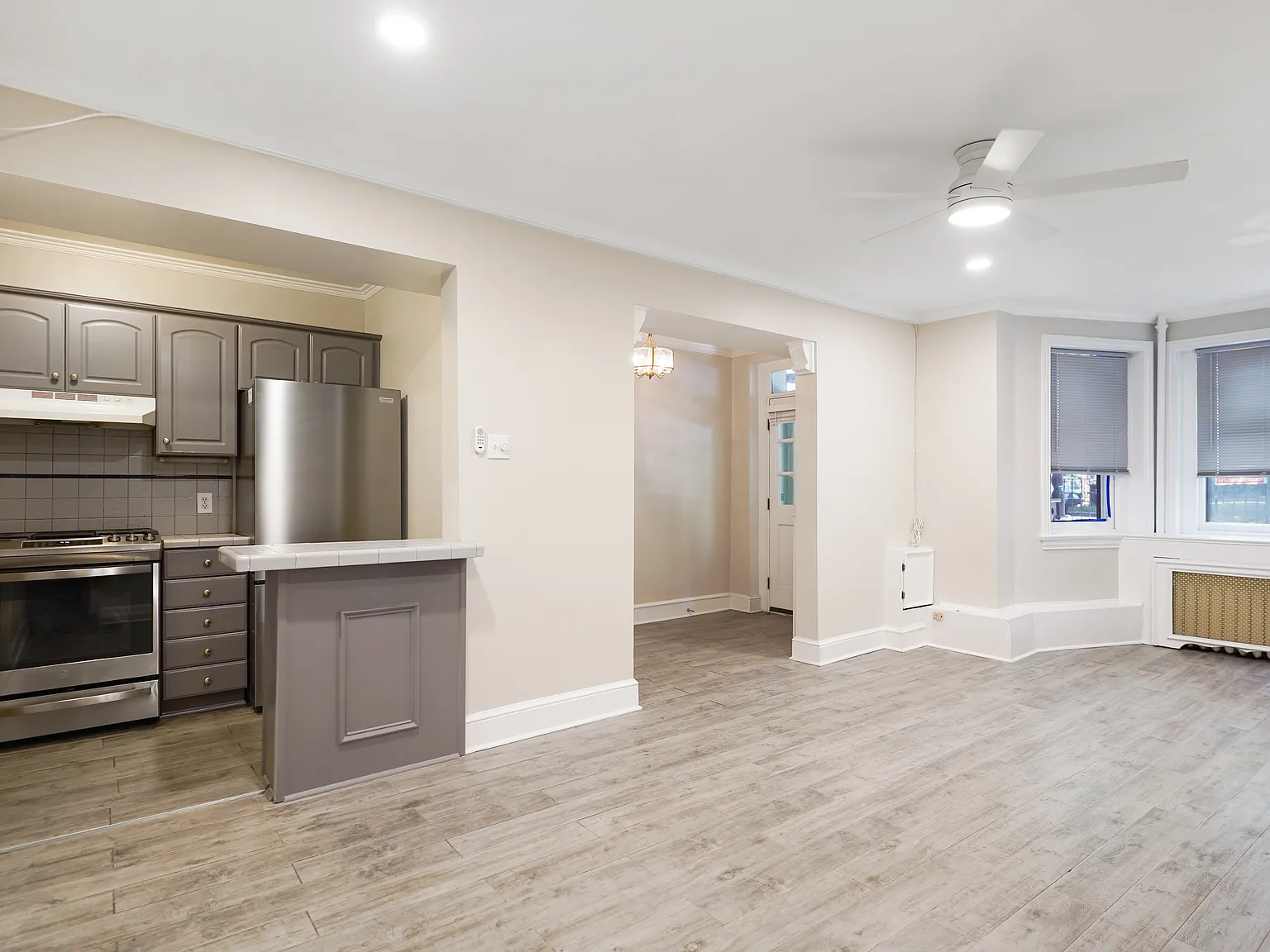 1 bed, 724 sqft, $3,150 — Photo 2