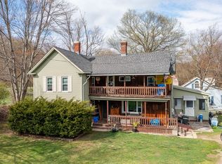 216 Lovefield St, Northampton, MA 01060