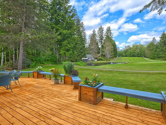 Deck with Planter Boxes