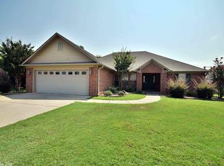 1750 Penny St, Conway, AR 72034