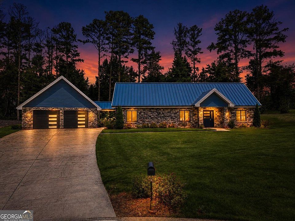 1st image of 40 Red Oak Cir