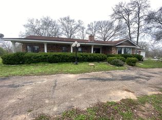 150 River Ridge Rd, Cuero, TX 77954