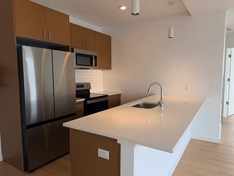 1008 South Ave #401 — Photo 5