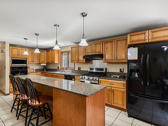2nd image of 229 Tispaquin St