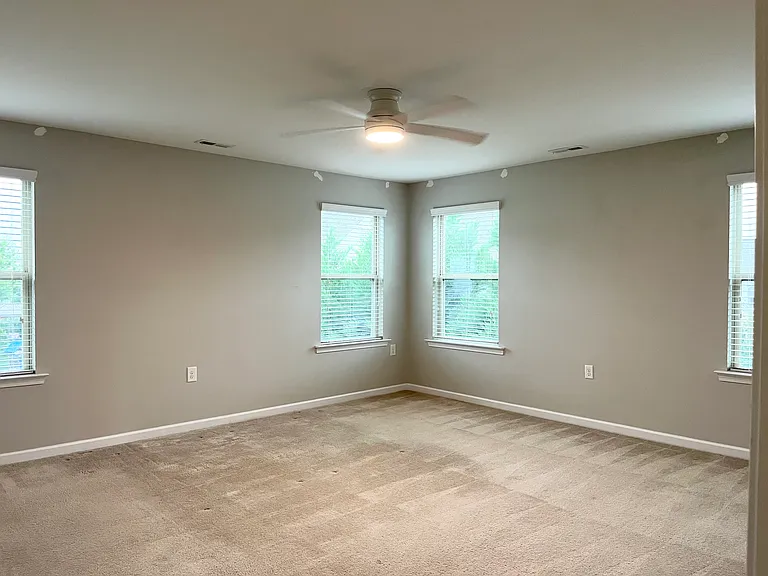 329 Reezy Ln — Photo 7