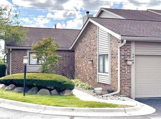 6868 Northcrest Way E, Clarkston, MI